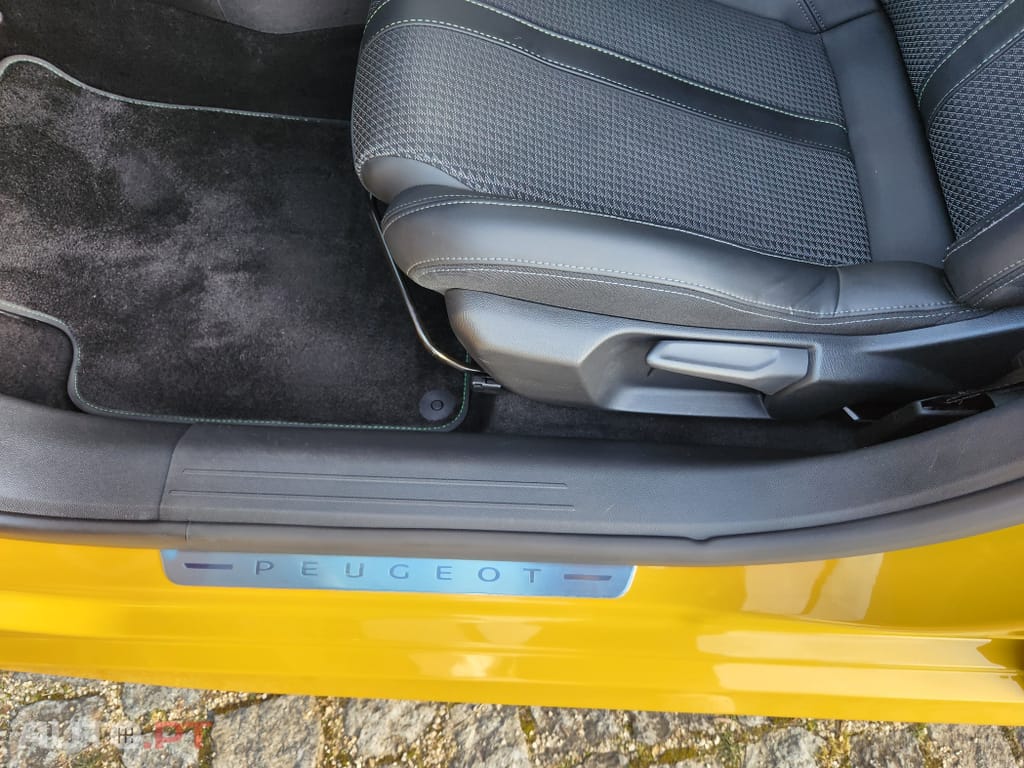 Peugeot 208 1.5 BlueHDi GT Line