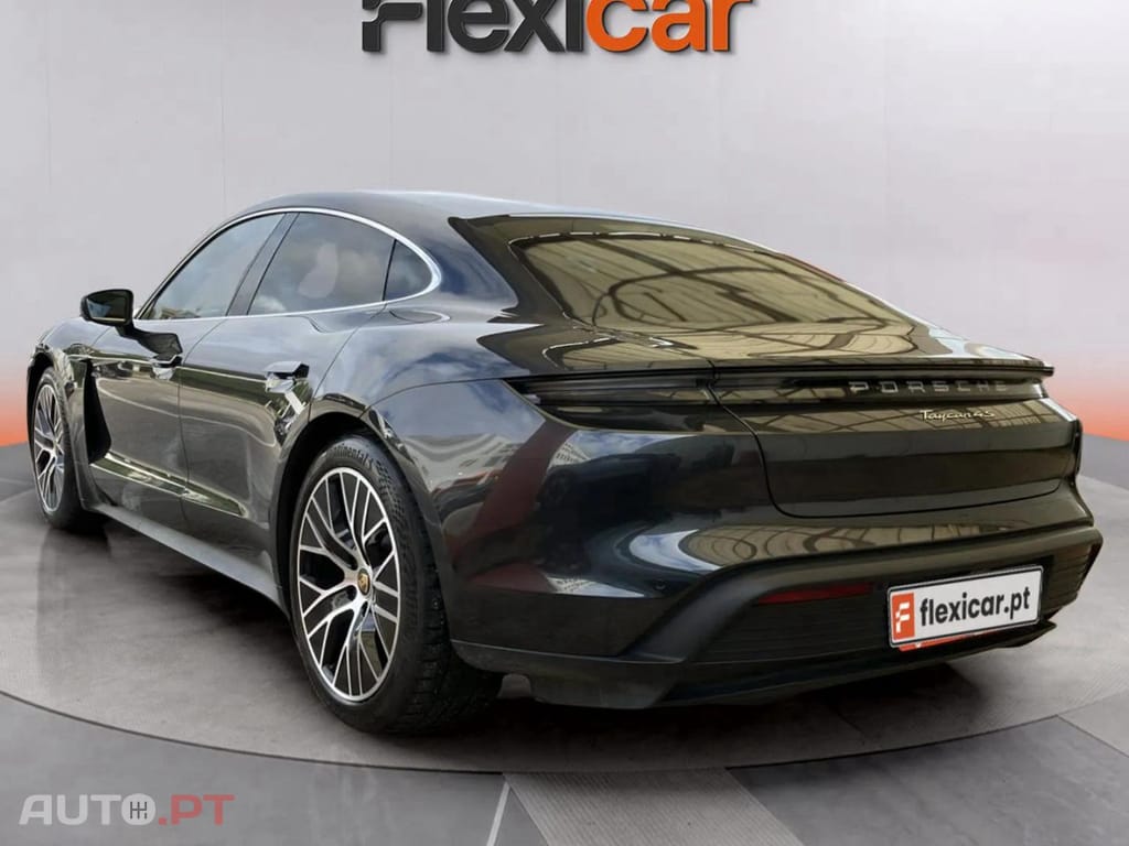 Porsche Taycan 4S