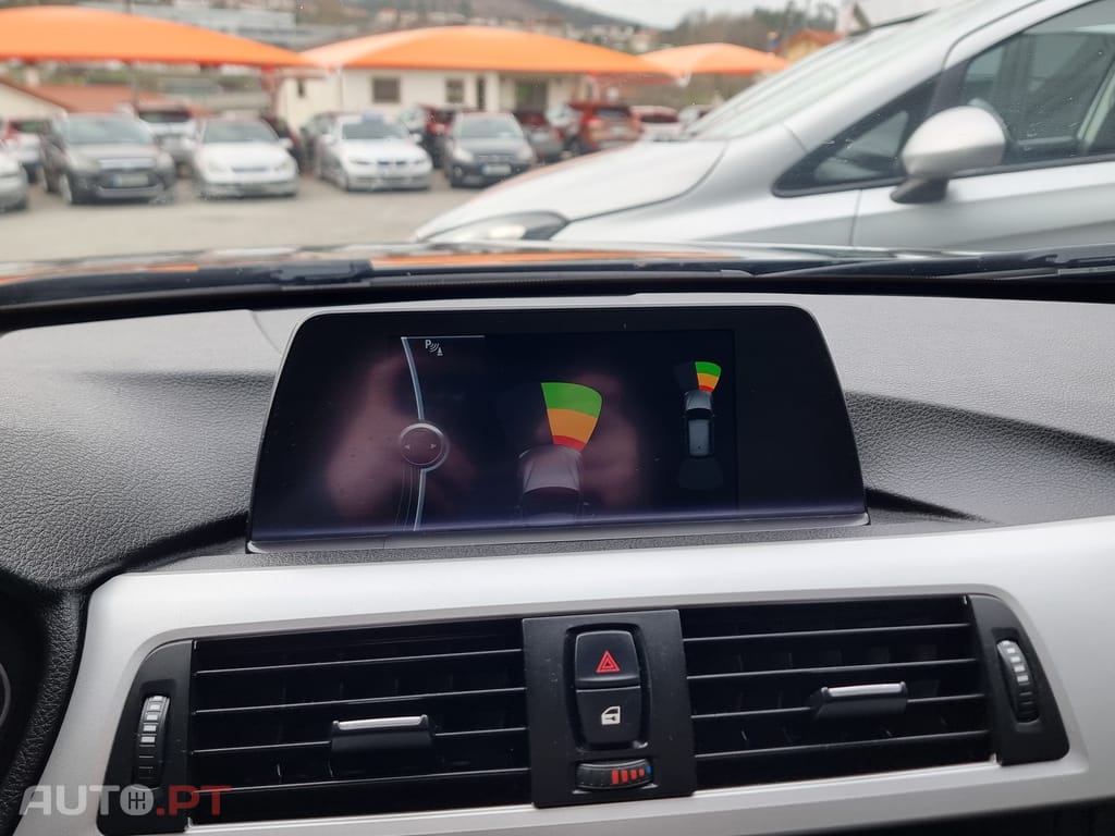 BMW 318 d Touring Auto