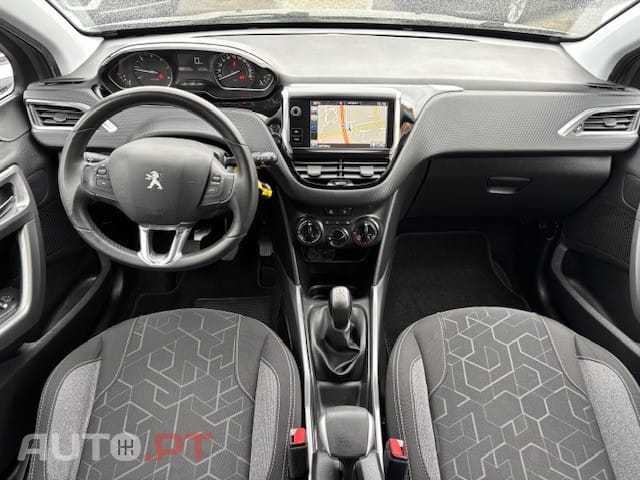 Peugeot 2008 1.6 BlueHDi Style