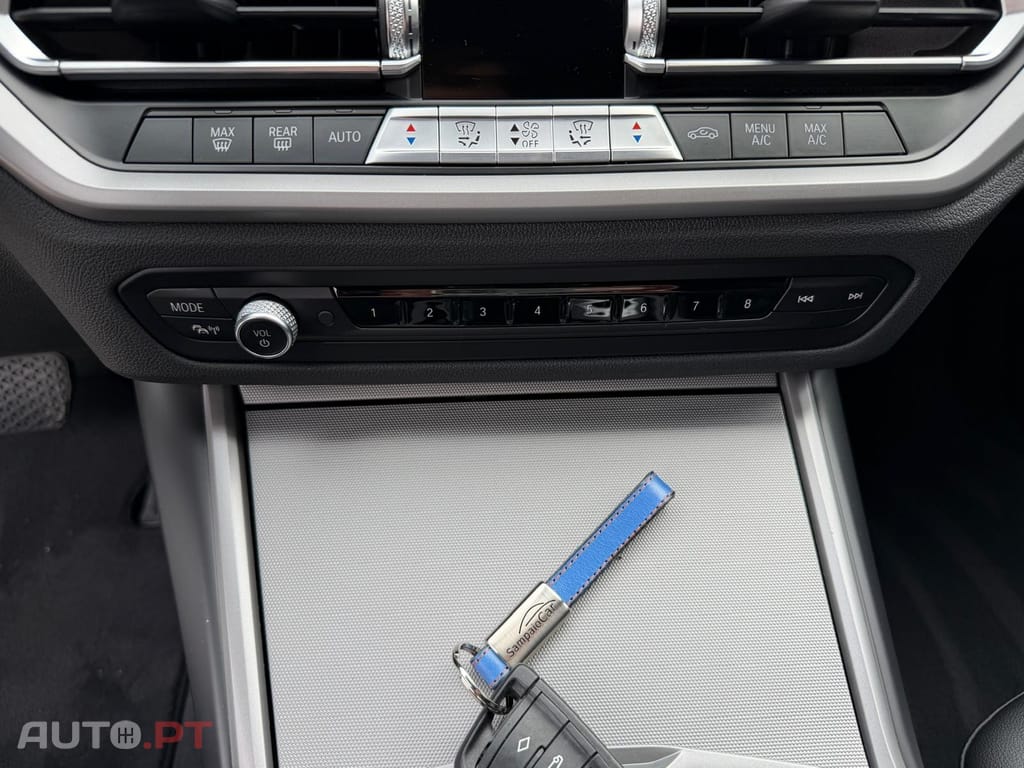 BMW 320 e Line Sport Auto