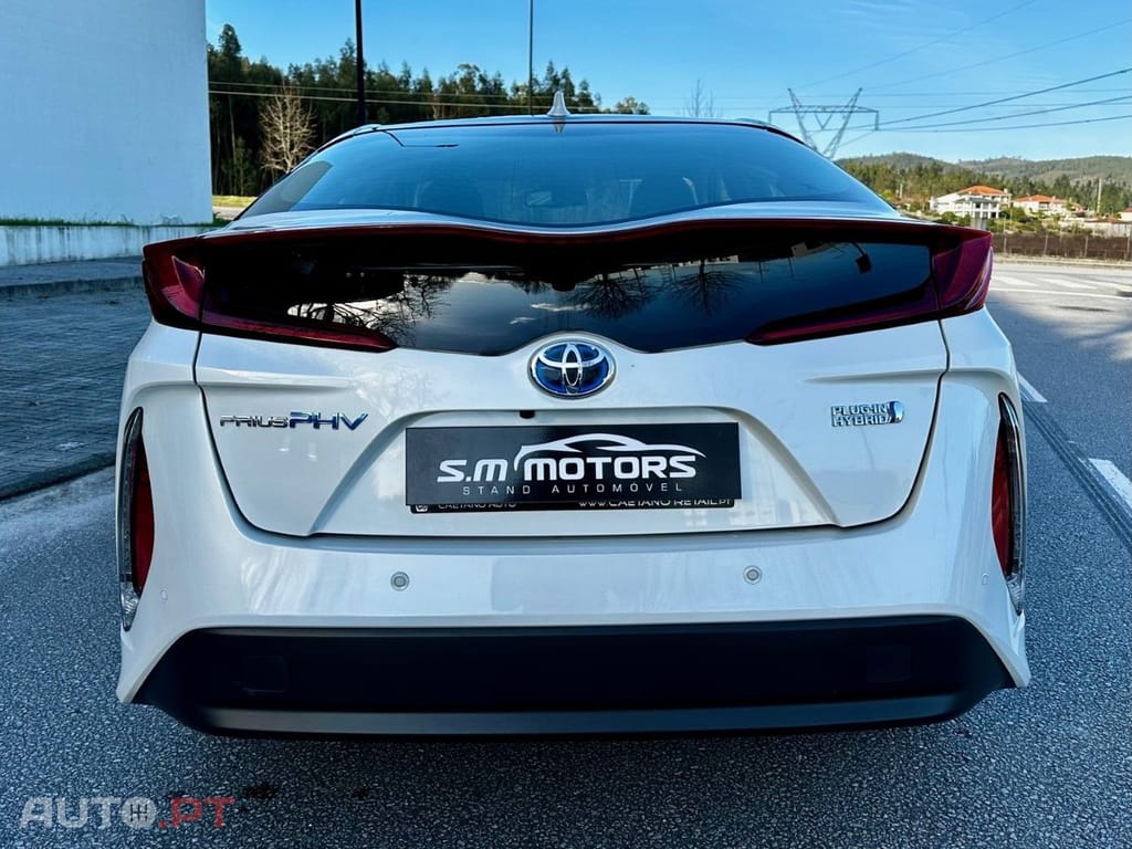Toyota Prius 1.8 Plug-In Luxury+Pele