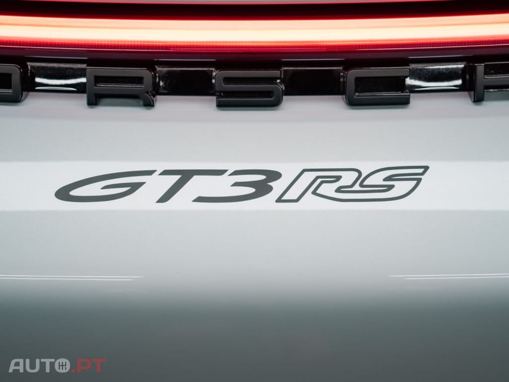 Porsche 992 GT3 RS/WEISSACH/PCCB