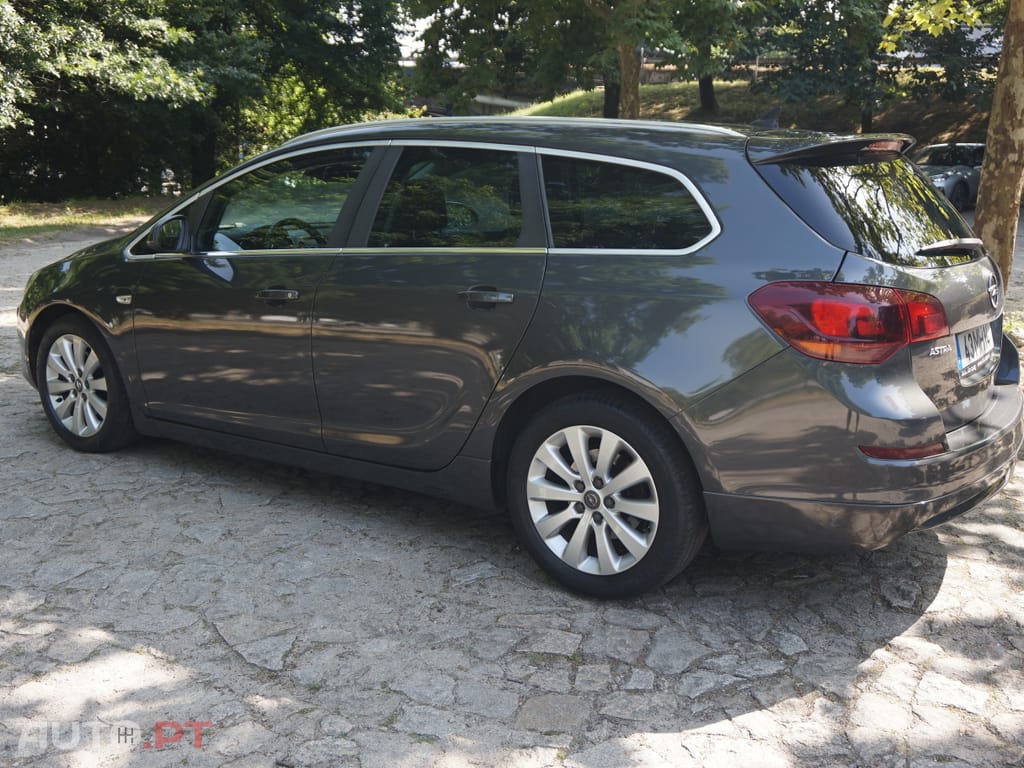 Opel Astra Sports Tourer Cosmo 1.7 CDTI