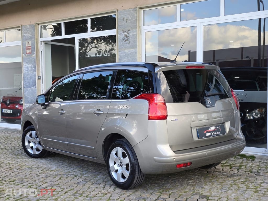 Peugeot 5008 1.6 BlueHDi Allure J17