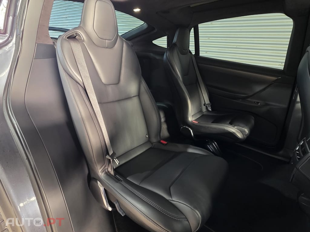 Tesla Model X Performance Ludicrous