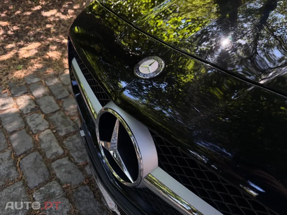 Mercedes-Benz SLK 200 Outro