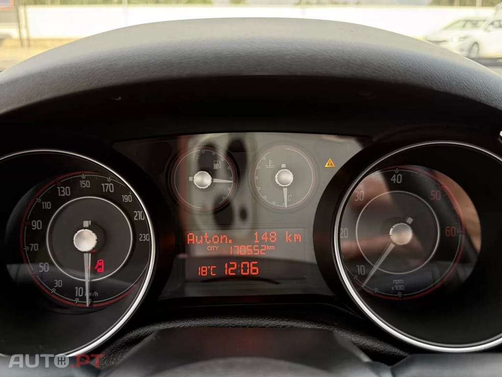 Fiat Punto 1.3 M-Jet Lounge Start&Stop — fotografia 20