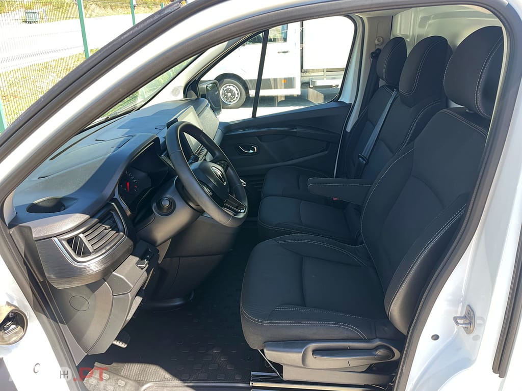 Renault Trafic 2.0 dCi Longa IVA Dedutível