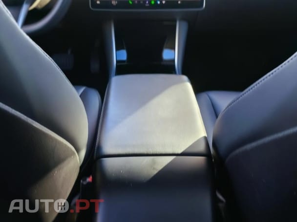 Tesla Model 3 Long Range AWD Dual Motor