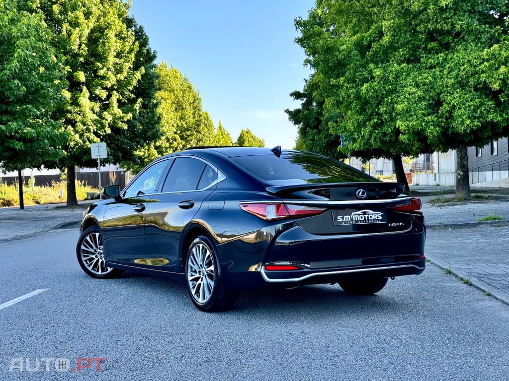 Lexus ES Executive+