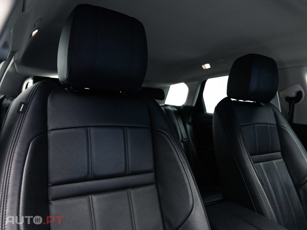 Land Rover Range Rover 1.5 P300e AWD SE Auto