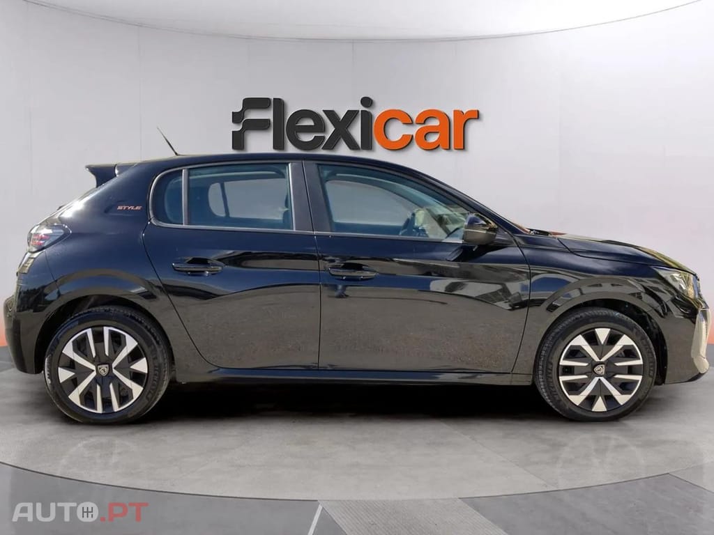 Peugeot 208 1.2 Hybrid Style e-DCS6