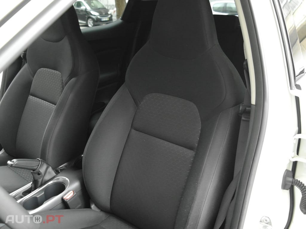 Nissan Juke 1.0 DIG-T N-Connecta