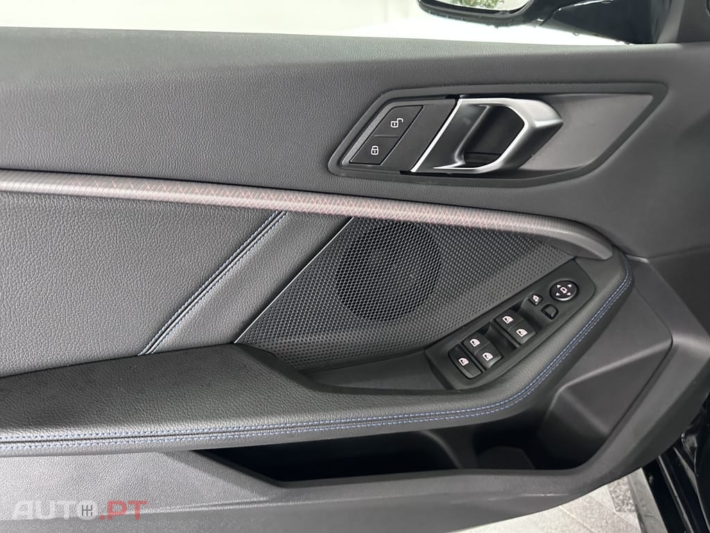 BMW 118 i Pack Desportivo M Auto