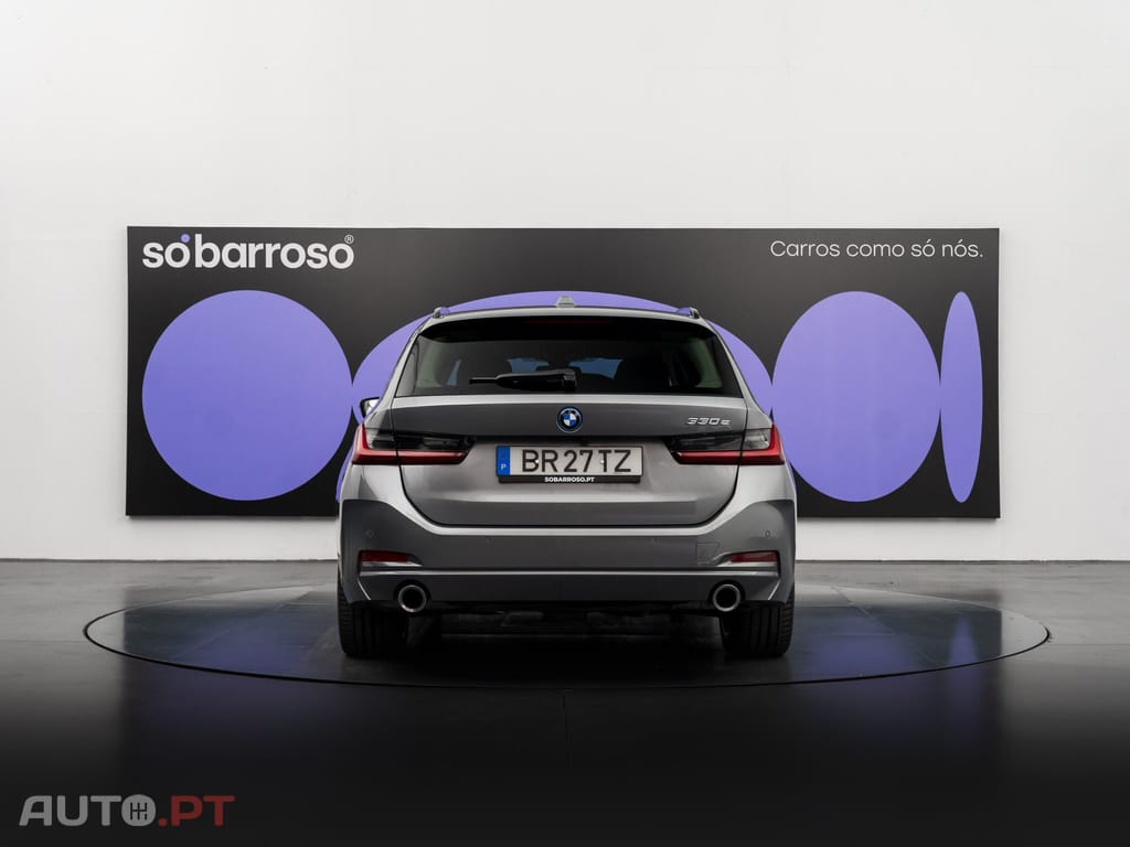 BMW 330 e Auto