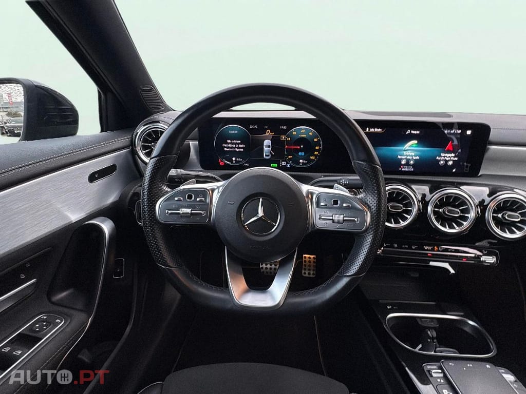 Mercedes-Benz A 250 e AMG Line