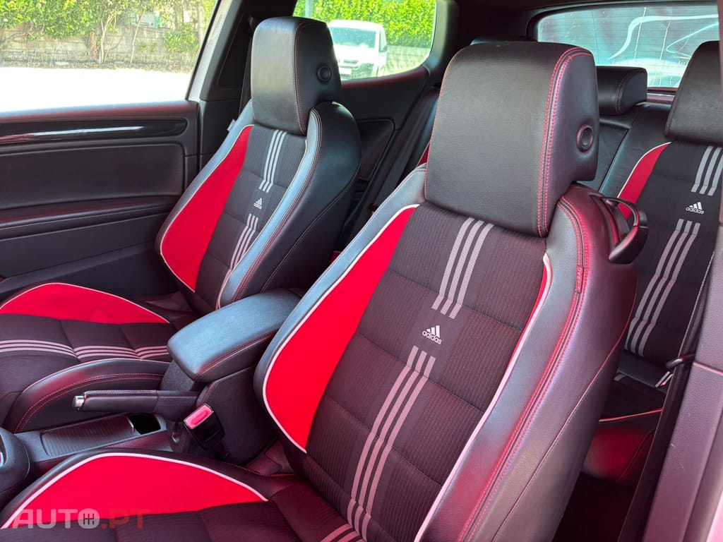 Volkswagen Golf 2.0 TSi GTi