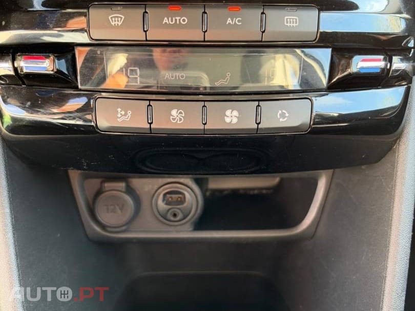Peugeot 2008 1.2 PureTech Allure