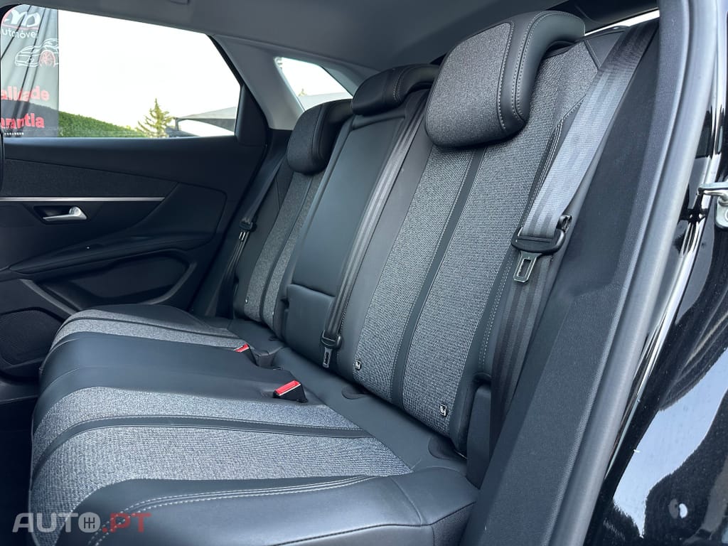 Peugeot 3008 1.2 PureTech Allure EAT8