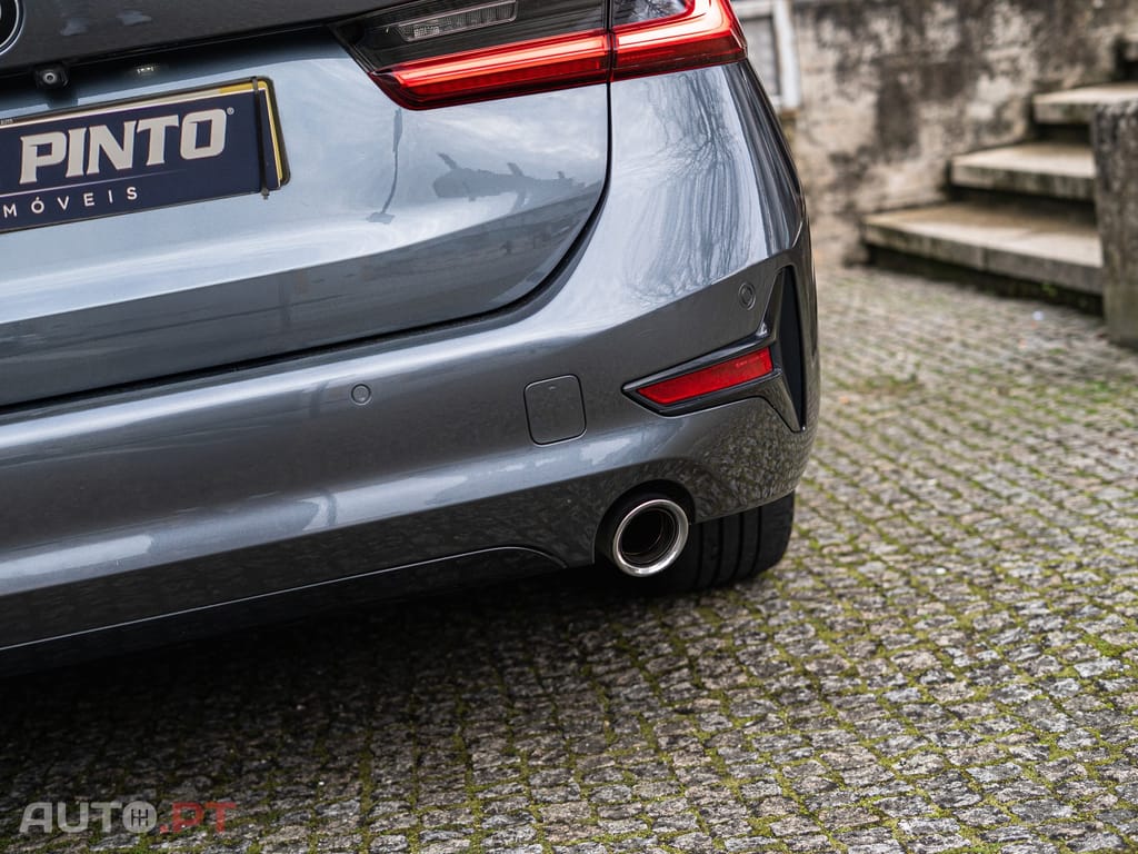 BMW 320 d Line Sport Shadow Auto