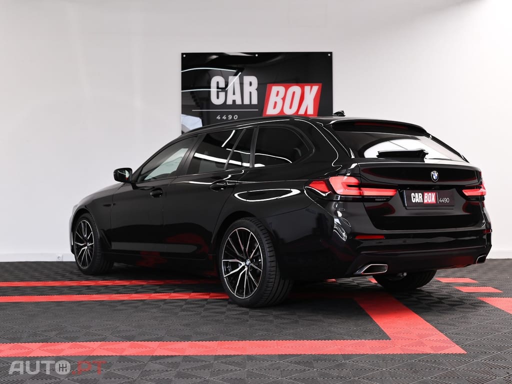 BMW 520 d Pack Desportivo M Auto