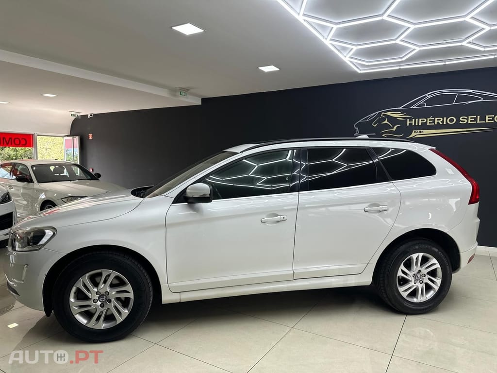 Volvo XC60 2.0 D4 R-Design Momentum