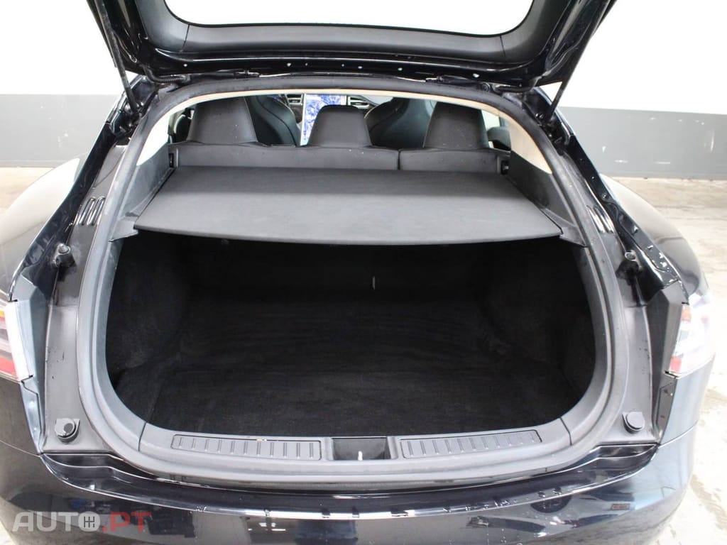 Tesla Model S 75D