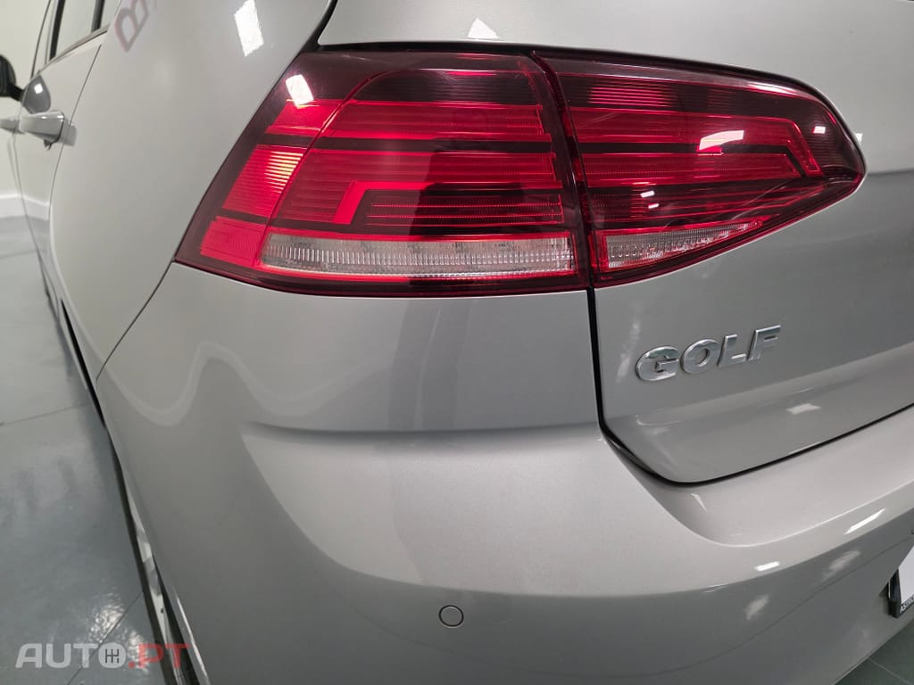 Volkswagen Golf 1.6 TDI Confortline