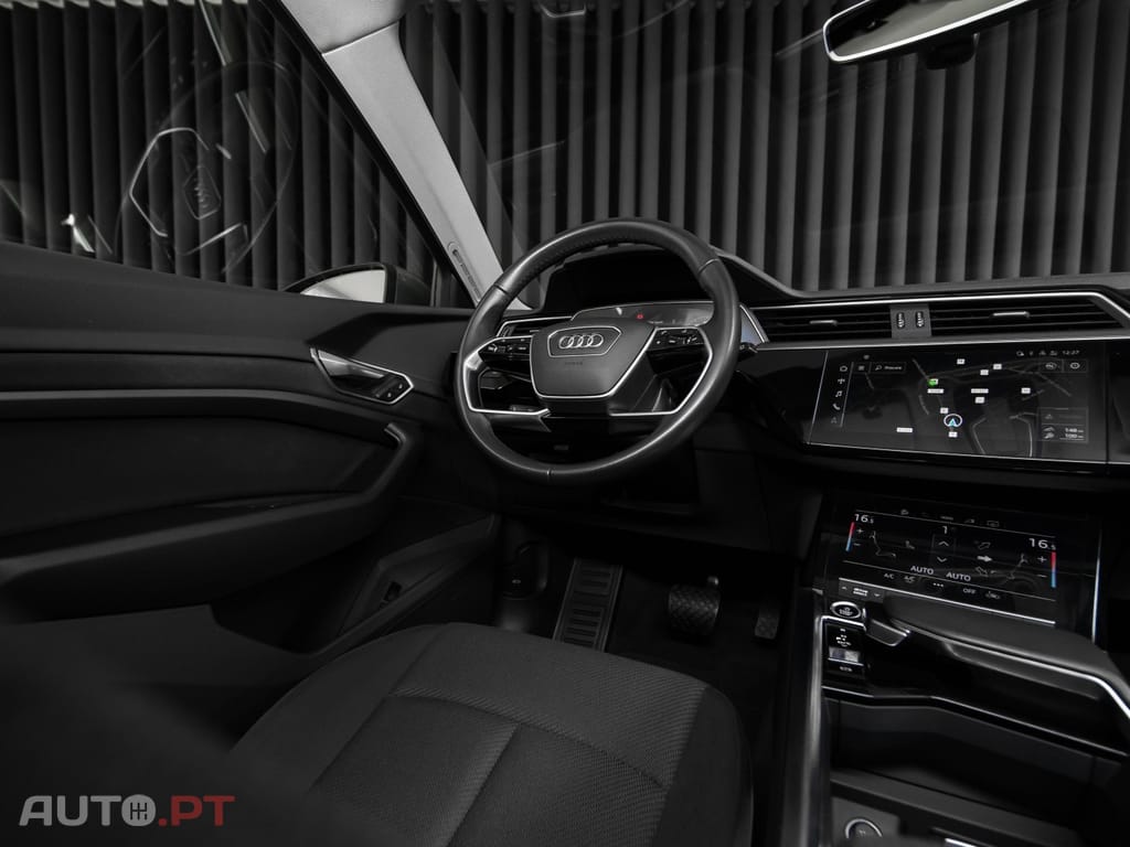 Audi E-Tron 55 quattro Advanced