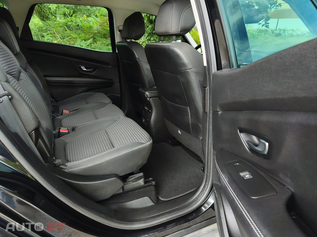 Renault Scénic 1.3 TCe Limited