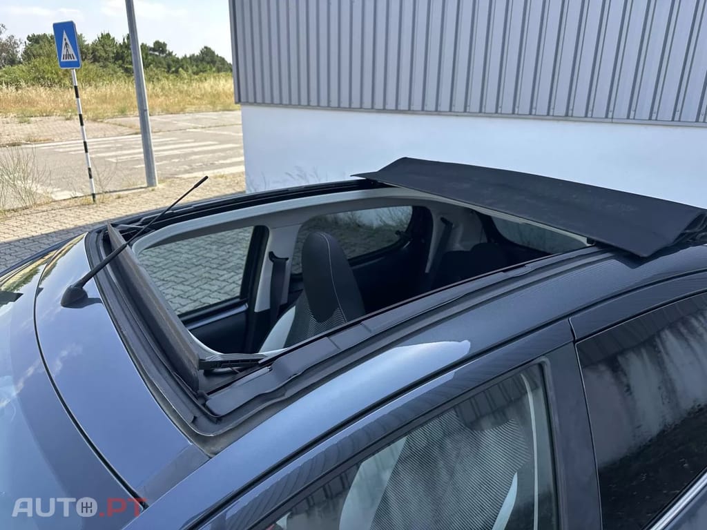 Peugeot 108 Top! 1.0 VTi Allure ETG5