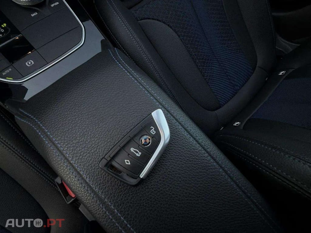 BMW 216 d Pack Desportivo M