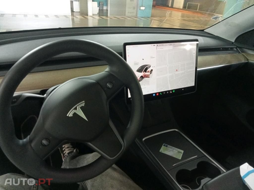 Tesla Model Y Long Range Tração Integral