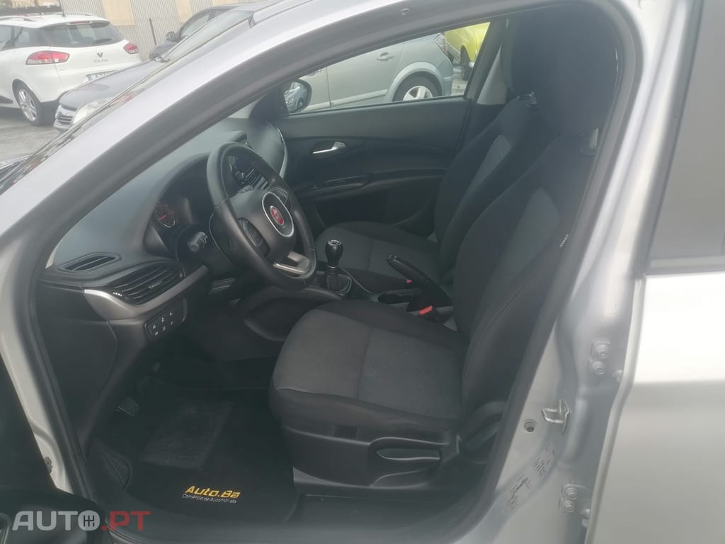 Fiat Tipo 1.3 M-Jet Pop