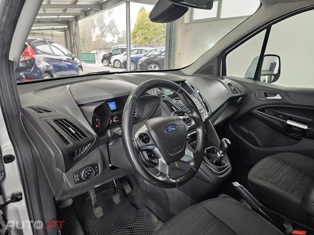 Ford Tourneo Grand 1.5 TDCi Active