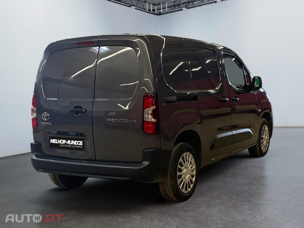 Toyota Proace City 1.5 D-4D Business