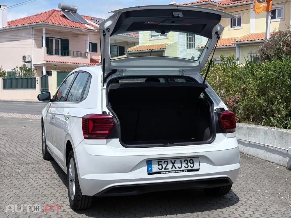 Volkswagen Polo 1.0 Confortline
