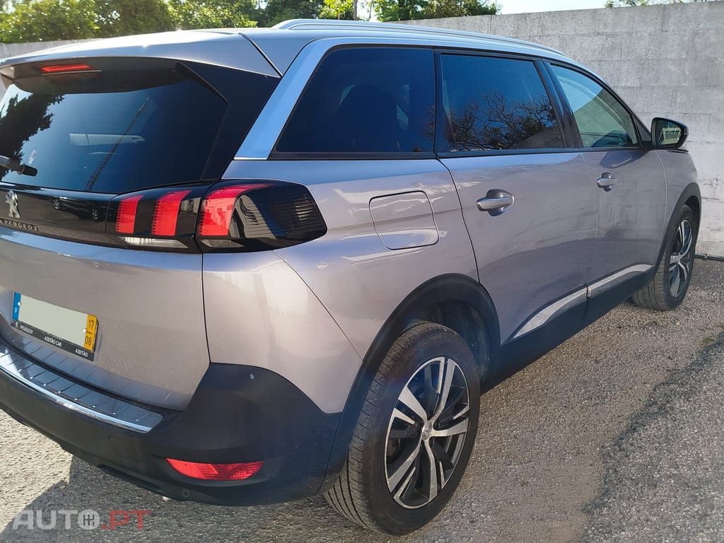 Peugeot 5008 Allure 1.6 BlueHDI 120Cv