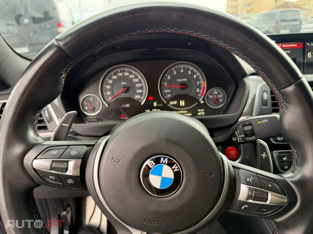 BMW M4 DKG Competition