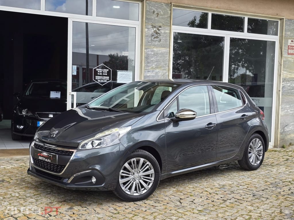 Peugeot 208 1.2 PureTech Allure EAT6