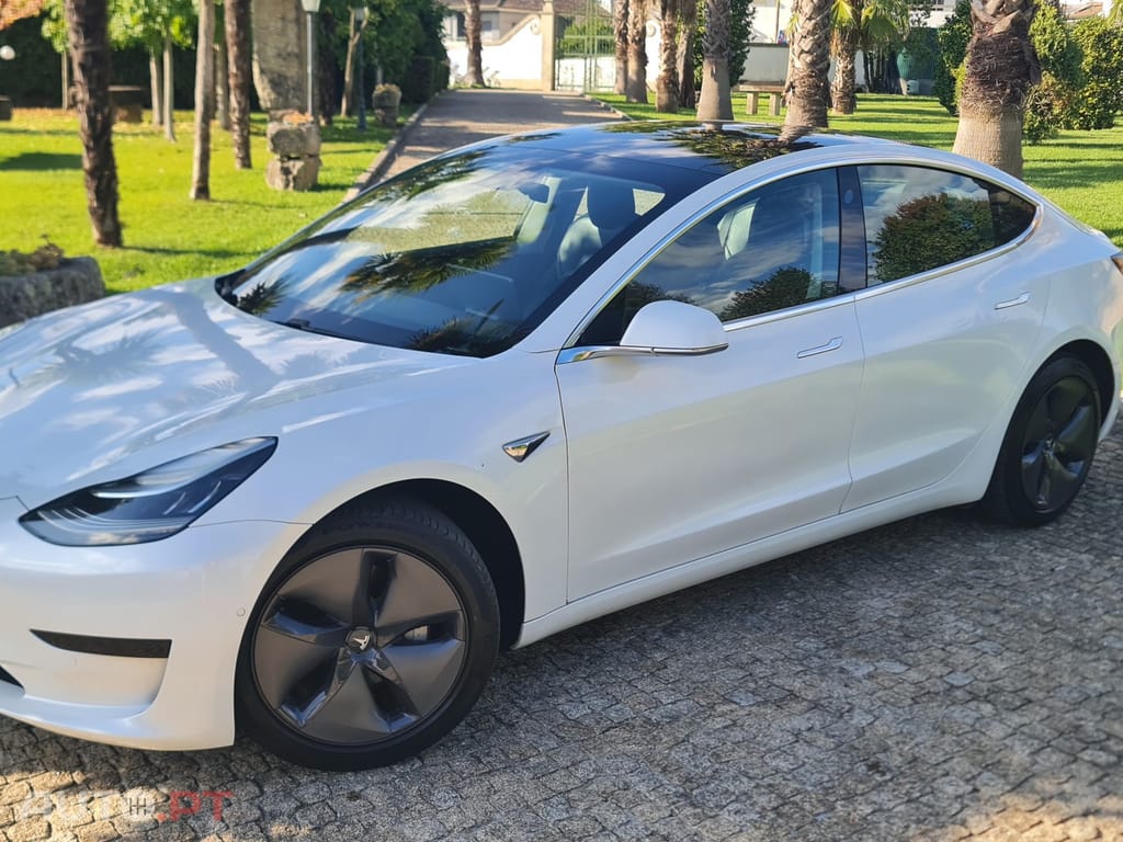 Tesla Model 3 Tração Traseira Premium