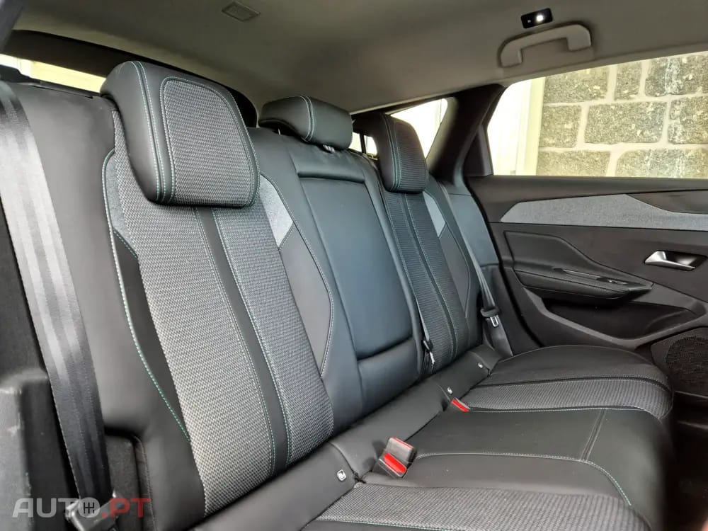 Peugeot 308 SW BlueHDi 130 EAT8 Allure