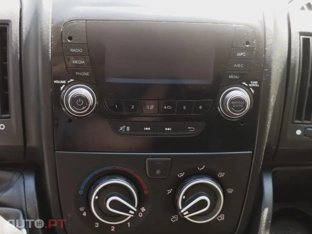 Peugeot Boxer 2.2 BLUE HDI 330 L1H1 PRO