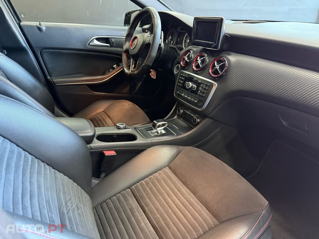 Mercedes-Benz A 45 AMG 4-Matic