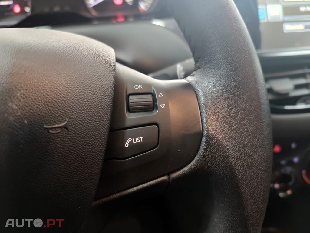 Peugeot 208 1.2 VTi Active