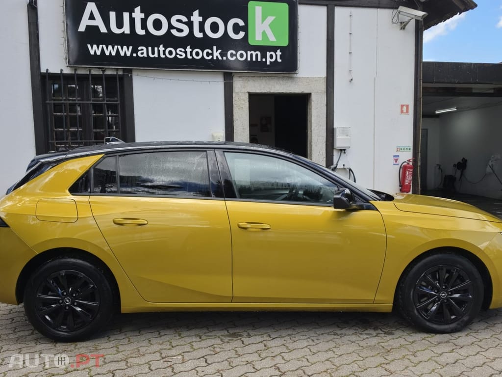 Opel Astra 1.5 D Elegance