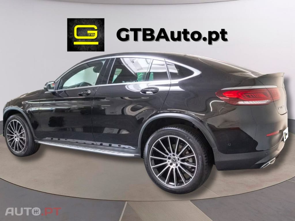 Mercedes-Benz GLC 300 I.V.A DEDUTIVEL de 4M AMG