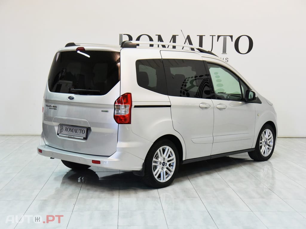 Ford Tourneo 1.0 EcoBoost Titanium