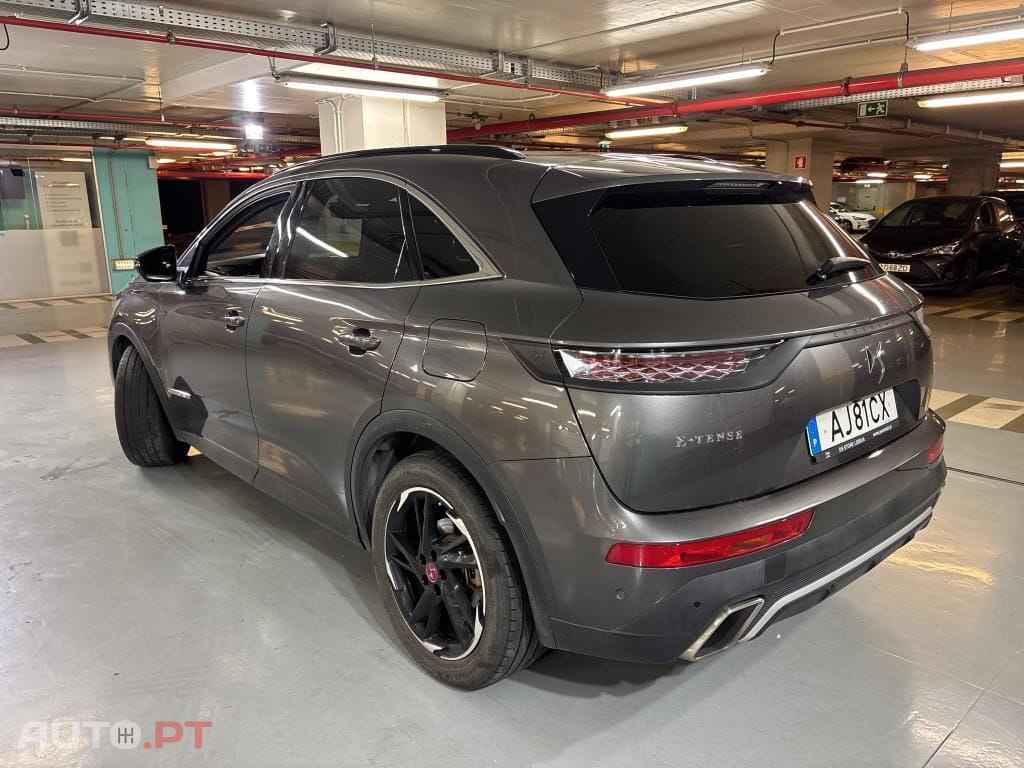 DS DS7 Crossback E-Tense Performance Line EAT8